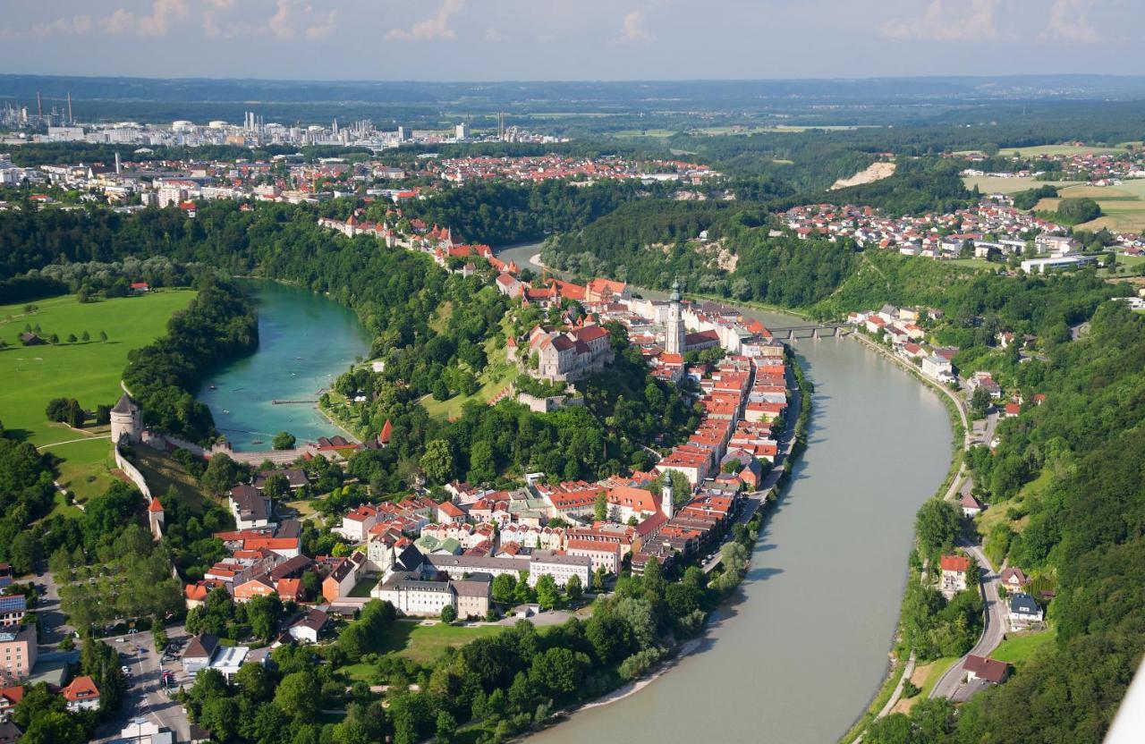 Hotel Post Burghausen Exterior photo